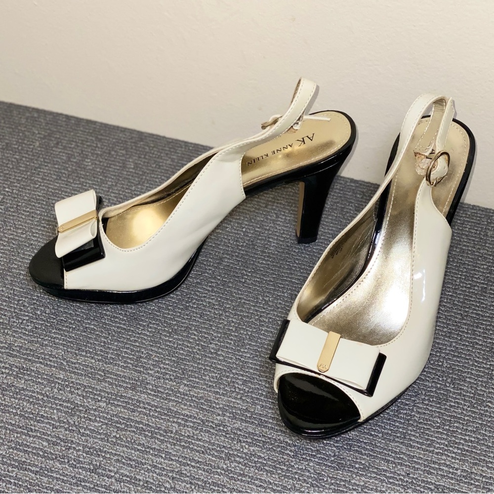 Two-Tone Peep-Toe Slingbacks, Cream w/Black